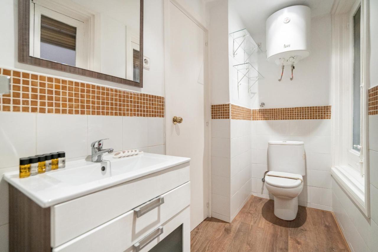 Apartamento En La Puerta Del Sol Apartment Madrid Exterior foto